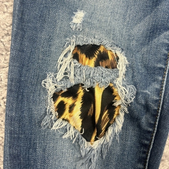 Judy Blue Jeans Womens 1 Skinny Light Wash Leopard Print Cut Outs Distressed - Picture 3 of 6